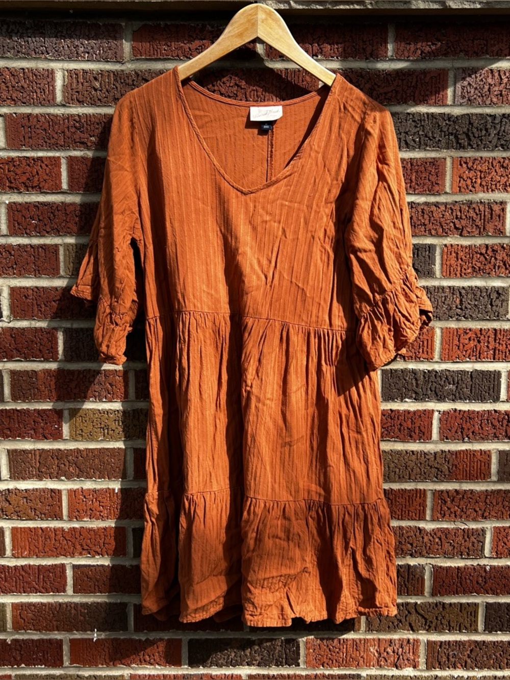 Universal Thread Burnt Orange Textured Ruffle Sle… - image 1